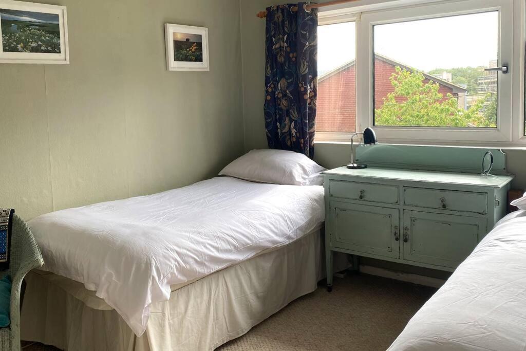 2bd Garden Hideaway In *