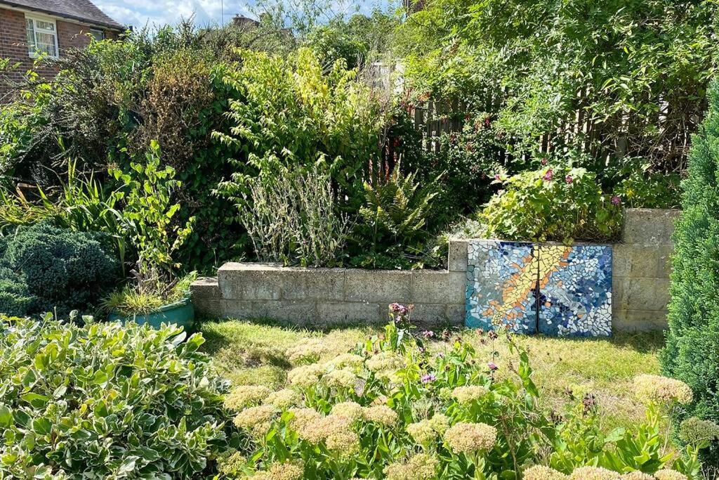 2bd Garden Hideaway In Holiday home Lewes